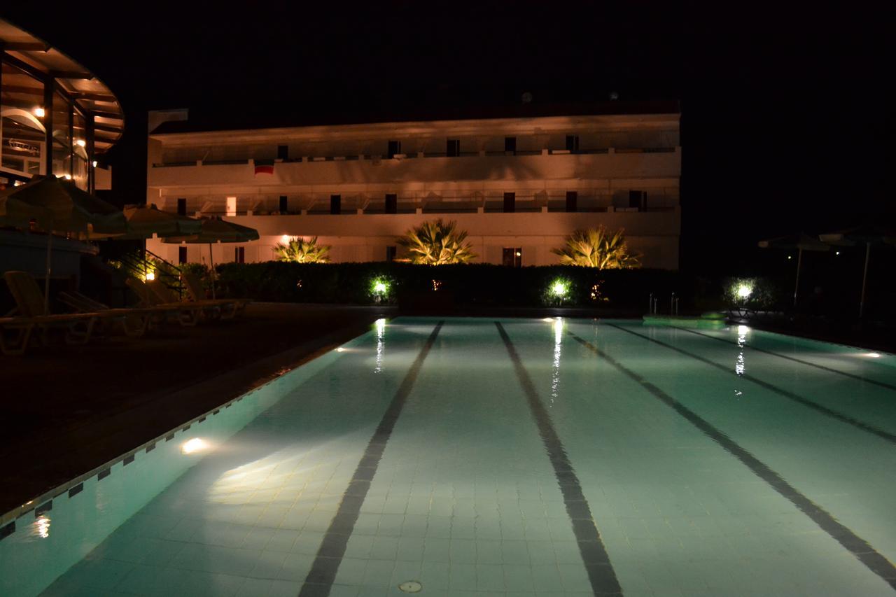 Pylea Beach Hotel Lalyssos Eksteriør billede